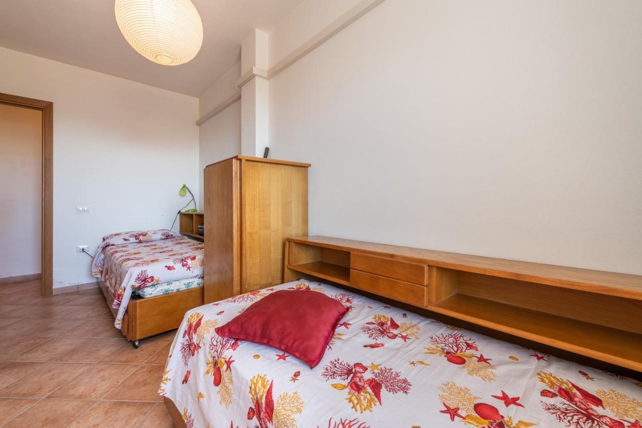 Casa Vacanze 21 Aprile - T Calasetta Zewnętrze zdjęcie