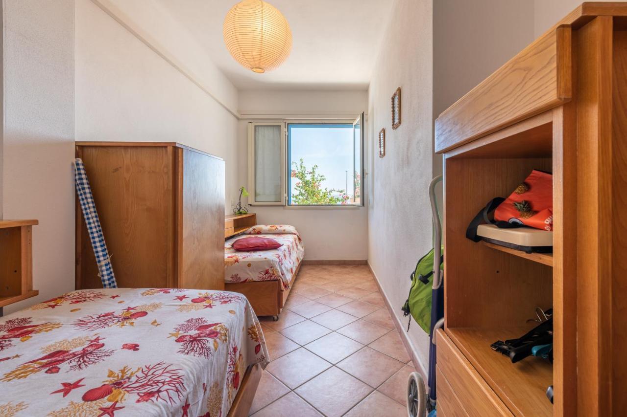 Casa Vacanze 21 Aprile - T Calasetta Zewnętrze zdjęcie