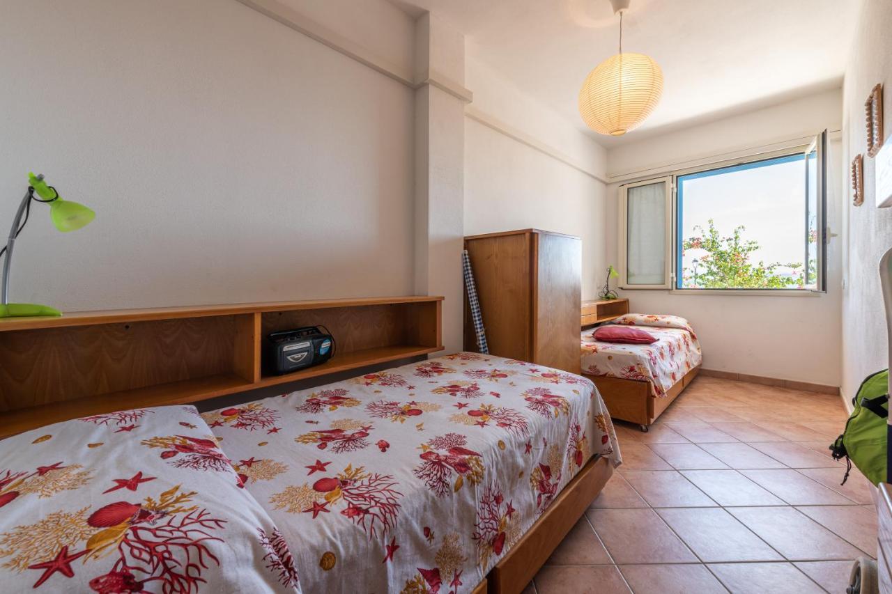Casa Vacanze 21 Aprile - T Calasetta Zewnętrze zdjęcie